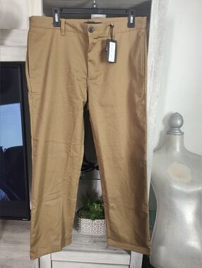Club Monaco Men's Slim Fit Tan Dress Pants SZ 32, Waist 32" Inseam 28"